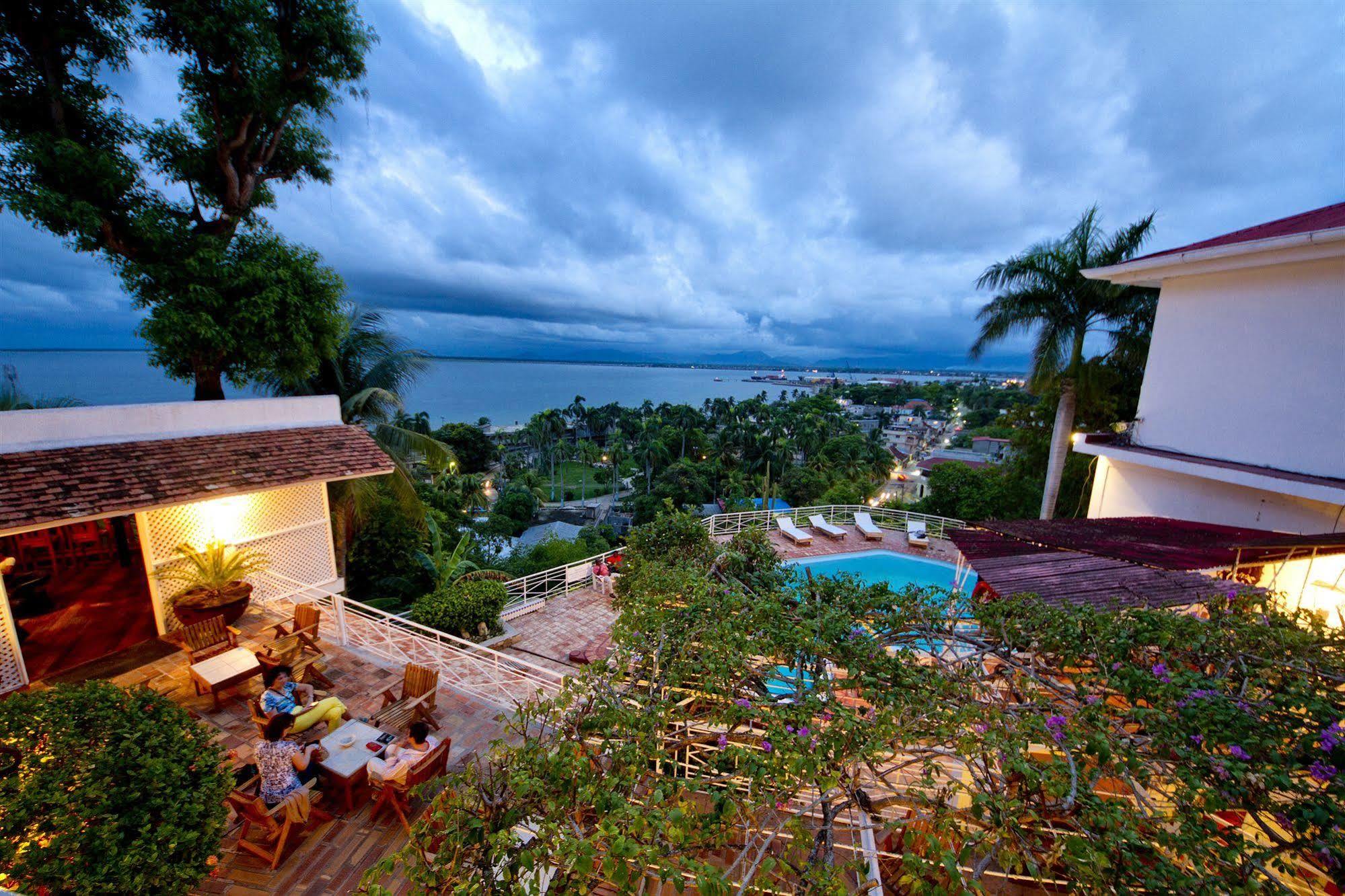 Hotel Mont Joli Cap-Haïtien Exterior foto