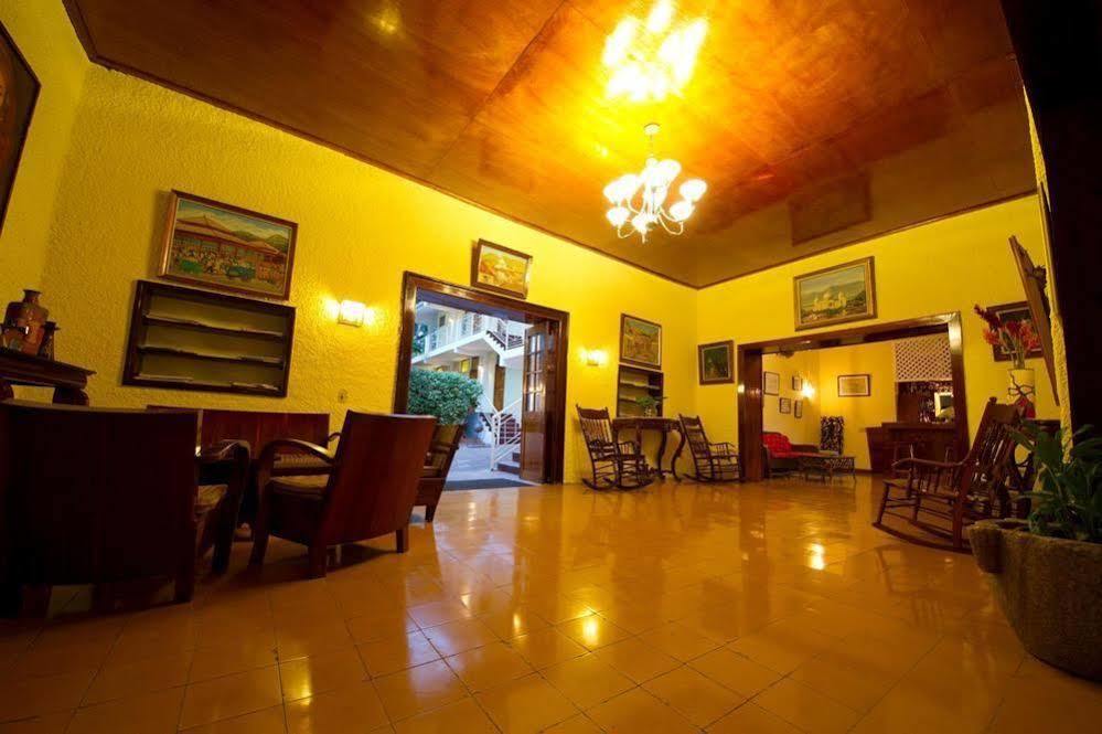 Hotel Mont Joli Cap-Haïtien Exterior foto